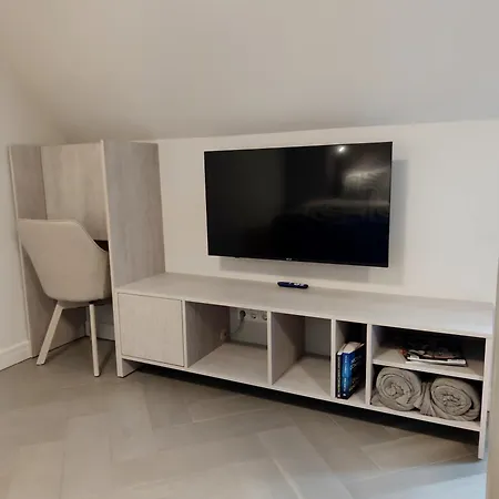 Arte Gueldenstubbe Residences شقة كوريسارِ